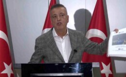 CHP’nin Ataşehir Belediye Başkanı Battal İlgezdi Partiden İstifa Etti