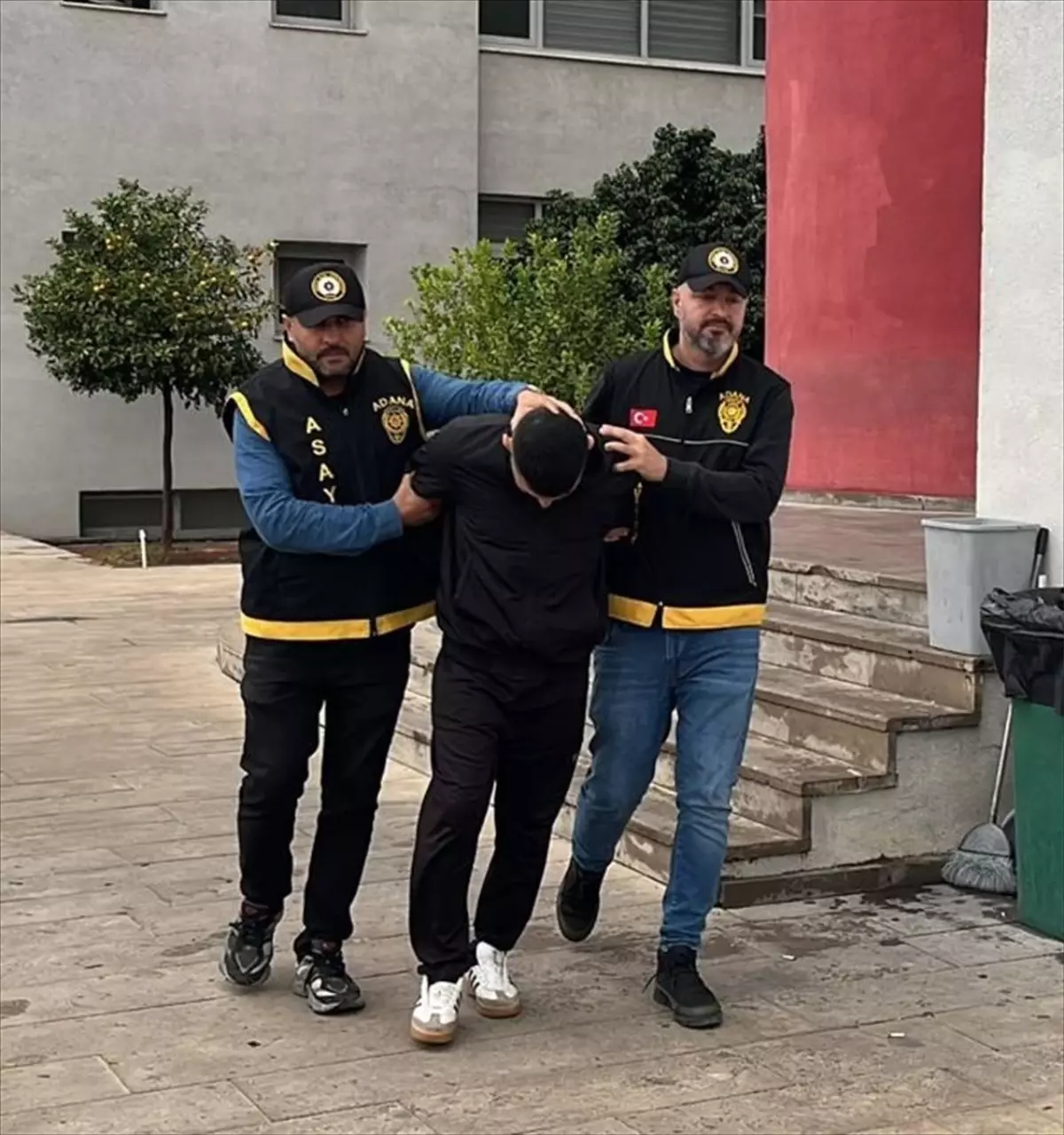 Sosyal Medyada Hakaret, Zanlı Tutuklandı