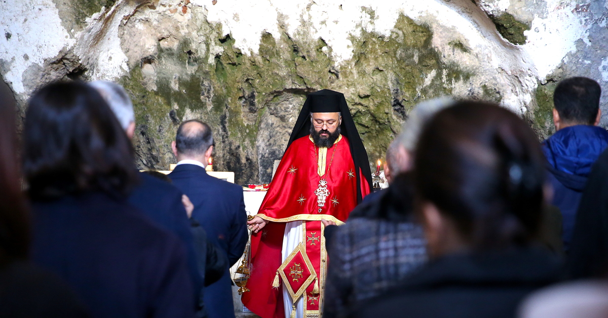 Antakya’da mağara kilisesinde Noel ayini: Hristiyanlığın ilk kilisesi Antakya Saint Pierre