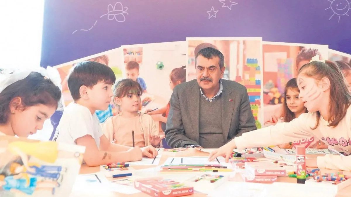 Çocuklar külliye’ye akın etti