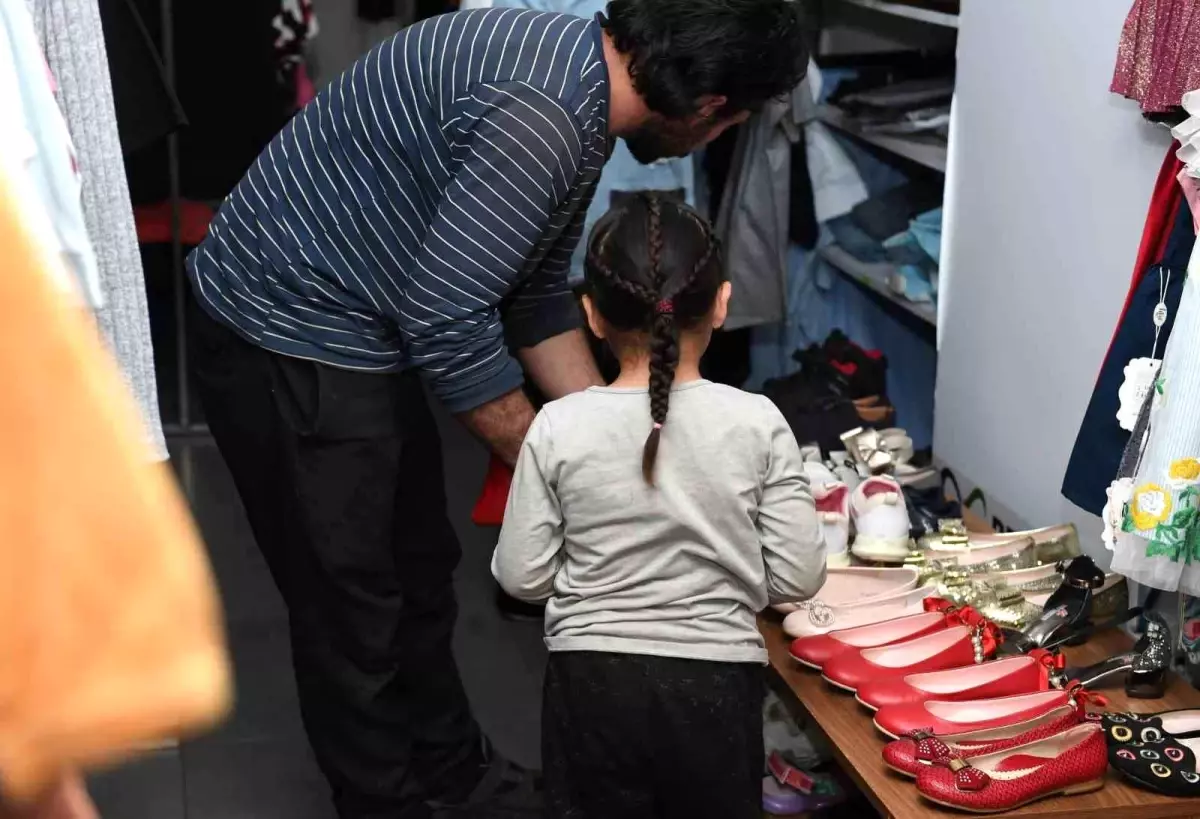 Osmangazi’de Sevgi Mağazası ile Çocuklara Bayram Sevinci